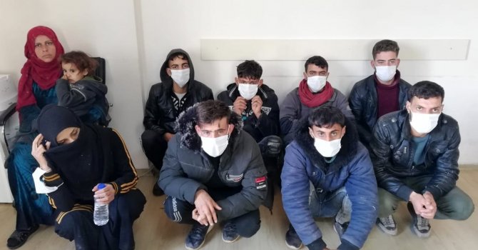 Osmaniye’de 10 düzensiz göçmen yakalandı