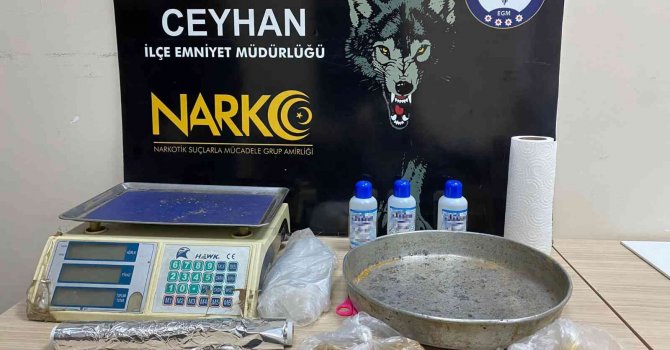 Ceyhan’da sokak satıcısı yakalandı