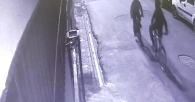 Silahla bisiklet ve telefon gasp eden iki şüpheli tutuklandı