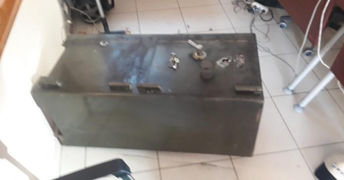 Çelik kasadan 52 bin lira çalan 2 şüpheli tutuklandı