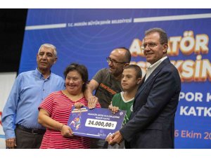 Mersin’de amatör spor kulüplerine 4 milyon 354 bin lira nakdi destek