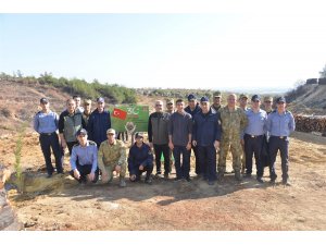 Yangında zarar gören 4 hektarda bin 600 fidan toprakla buluştu