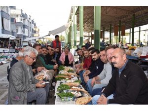 Başkan Hülya Erdem, pazarcı esnafının sofrasına konuk oldu