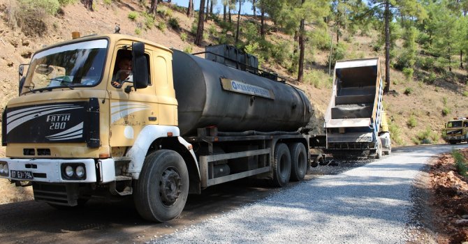 6 km’lik yol sathi asfaltla kaplandı