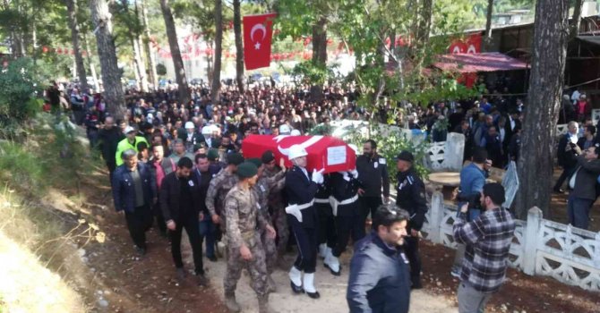 Şehit Komiser Yardımcısı Tülek, memleketinde son yolculuğuna uğurlandı