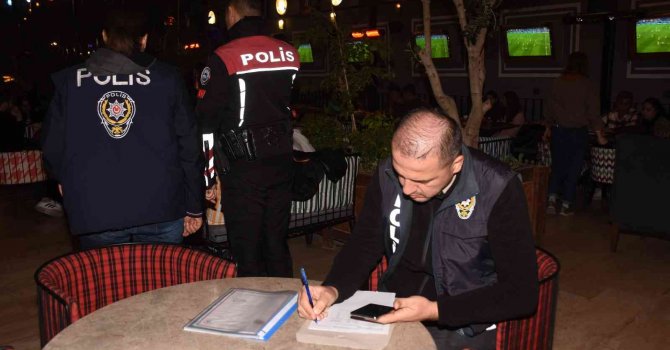 Antalya’da 438 personelin katıldığı “huzur” uygulamasında 2 bin 133 kişi sorguladı