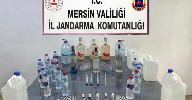 Mersin’de 53 litre sahte içki ele geçirildi: 2 gözaltı