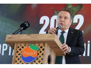 Finike Toptancı Hali sezonu açtı