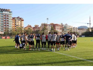 Alanyaspor, Süper Lig hazırlıklarını sürdürüyor