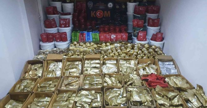 Hatay’da 7 ton 908 kilogram kaçak nargile tütünü ele geçirildi