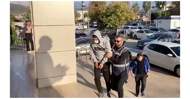 CHP Gazipaşa İlçe Başkanı Yavuz Demir’i darbeden şahıslar adliyeye sevk edildi