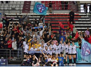 Mavi kelebekler lige dönüyor