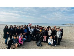 Milli rekortmen Şahika Ercümen, hem dalış hem de çevre temizliği yaptı