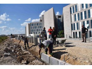 Erdem: "Ceyhan’a hizmet etmek yürek ister, o yürek de bizde var"