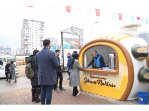 Onikişubat Belediyesinden öğrencilere sıcak çorba, simit ve çay ikramı