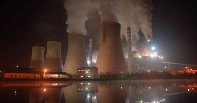 Termik santralde asansör boşluğuna düşen işçi hayatını kaybetti