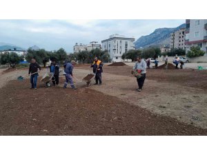 Kozan yeni parklara kavuşuyor