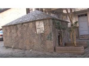 Bu suda yıkananın hastalıktan kurtulduğuna inanılıyor: 4 asırdır şifa dağıtıyor