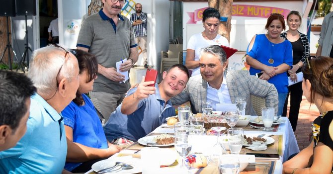 Başkan Uysal, “Türkiye’yi etkilemeye çalışıyoruz”