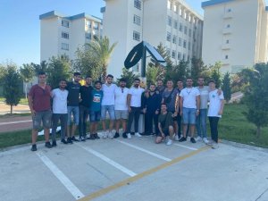 ALKÜ’lü öğrencilerden güneş enerjili şarj istasyonu