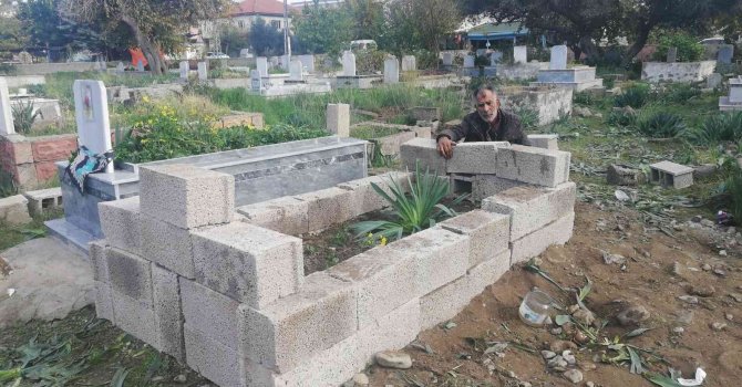 Antalya’da öldürülen davulcu Hatay’da toprağa verildi