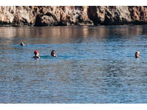 Antalya’da yılın son deniz keyfi