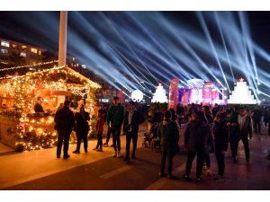 Betül Haydın ve Ozan Doğulu Mersinli hayranlarını coşturdu