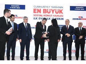 Osmaniye’de bin 550 konut için kura çekimi yapıldı