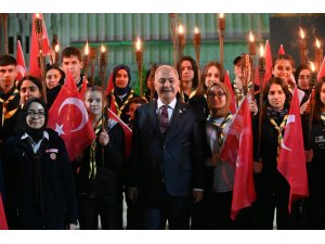 Kurtuluşun 101. yılında coşku dolu fener alayı yürüyüşü yapıldı