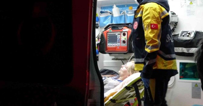 Ailevi problem yaşayan şahıs, oturduğu evi ateşe verdi