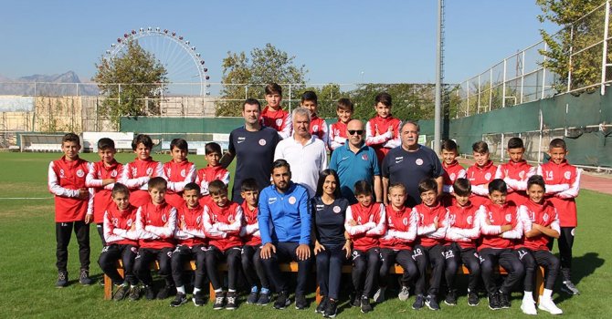 Genç Akrepler Litvanya’ya Uçtu