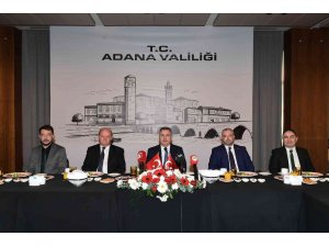 Adana Valisi Elban: “Gazeteciler zor şartlarda doğru bilgiyi vermek için mücadele ediyor”
