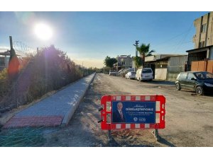 Akdeniz’de asfalt çalışmaları sürüyor