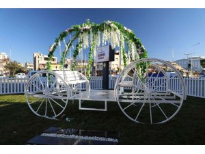 Yüreğir’de düğün fotoğrafları için plato kuruldu