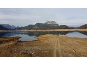 Kuraklık tehlikesi: Adana Kozan Barajında su seviyesi yüzde 27’ye düştü