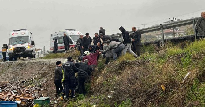 Yağış nedeniyle kayganlaşan yol kazaya neden oldu: 1’i ağır 5 kişi yaralı