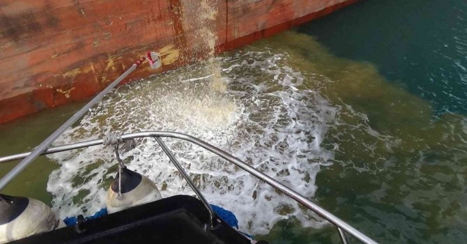 Denizi kirleten gemiye 10 milyon 61 bin TL ceza