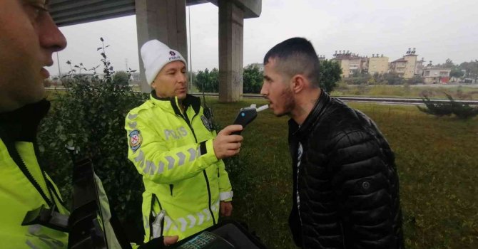 Polis, ayakta durmakta zorlanınca şüphelendi, depresyon ilacı kullandığı anlaşıldı