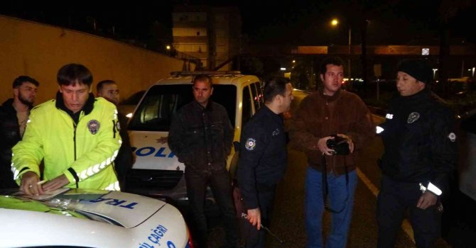 Kırmızı ışıkta geçen alkollü sürücü otomobile çarpıp takla attı, ehliyetinin derdine düştü