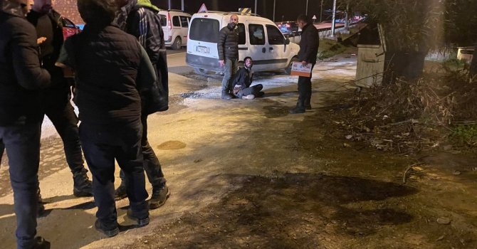 İş yerine silahlı saldırı yapıp, peşlerine düşen polis ekiplerine ateş ettiler