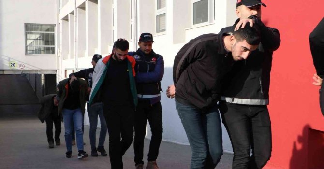 Adana’da 87 kilo esrar ele geçirildi