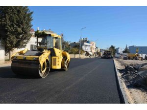 Tarsus’taki Toros Caddesi yenilendi