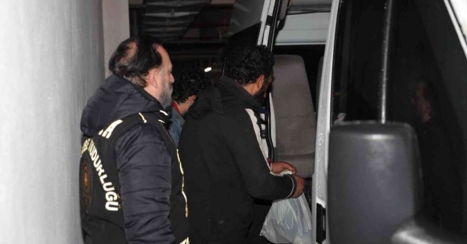 Çıkar amaçlı suç örgütüne 9 tutuklama