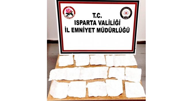 Isparta’da 3 kişi uyuşturucu sebebiyle tutuklandı