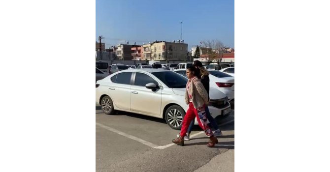 Sosyal medya tuzağı: Dövülerek bıçaklandı, telefonu ve 12 bin TL’si gasp edildi