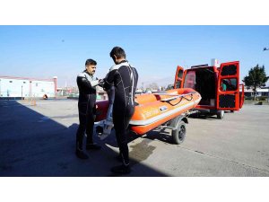 İtfaiye envanterine su altı arama kurtarma aracı