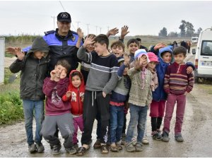 Polisin çocuk sevgisi