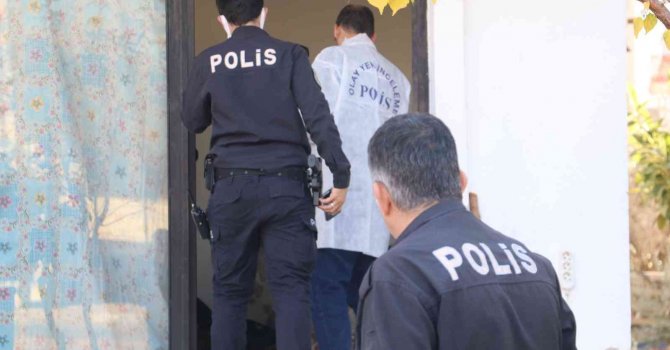 Yalnız yaşadığı dükkandan 2 gün boyunca çıkmayınca öldüğü anlaşıldı