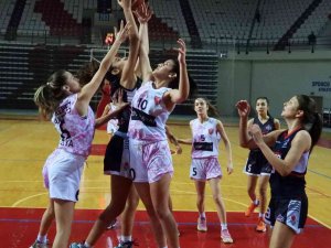 Kepez’in uzun kızları Antalya şampiyonu oldu