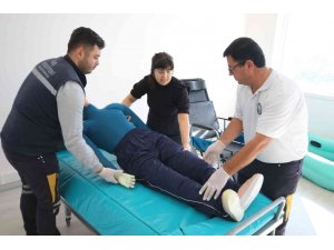 Kaş Belediyesinden hasta yıkama hizmeti